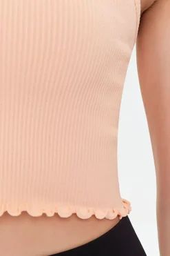 Active Lettuce-Edge Crop Top
