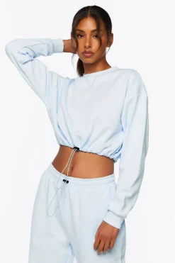 Active Toggle Drawstring Crop Top