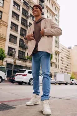 Basic Slim-Fit Jeans