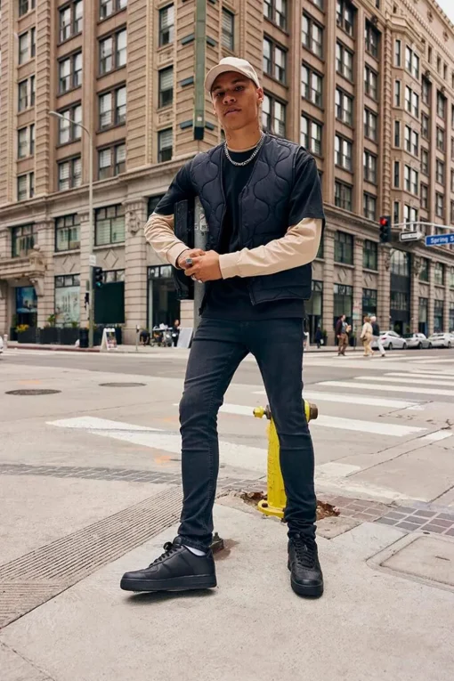 Basic Slim-Fit Jeans
