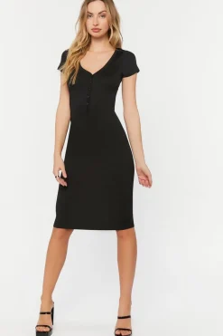 Buttoned Short-Sleeve Midi Dress