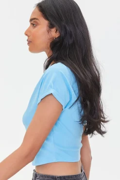 Chill Out Graphic Cropped Tee