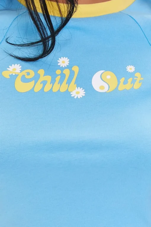 Chill Out Graphic Cropped Tee