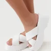 Crisscross Flatform Sandals