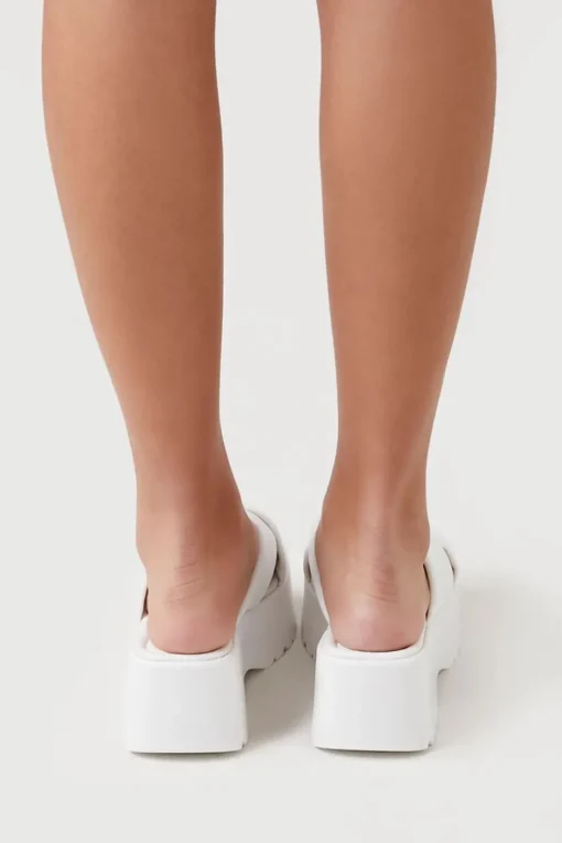 Crisscross Flatform Sandals