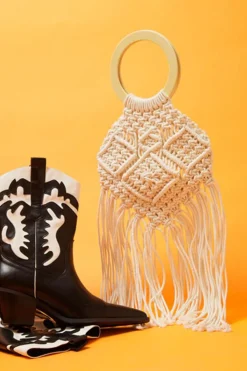 Crochet O-Ring Handbag