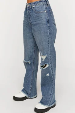 Distressed 90S-Fit Jeans