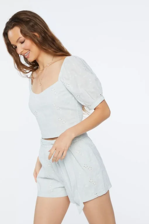Embroidered Floral Crop Top