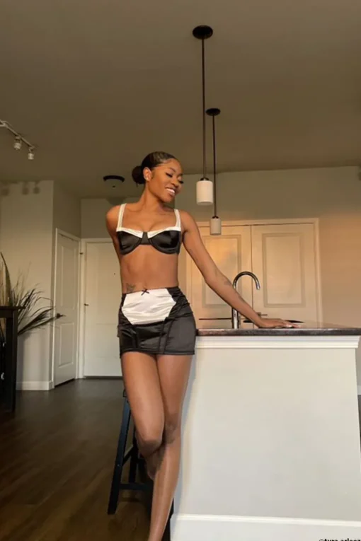 Fredericks Of Hollywood Bra