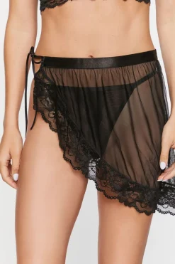 Lace-Trim Bra & Panty Lingerie Set