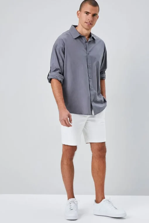 Long-Sleeve Buttoned Shirt