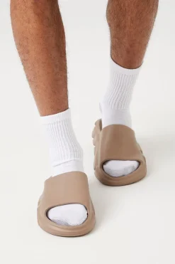 Lug-Sole Slides
