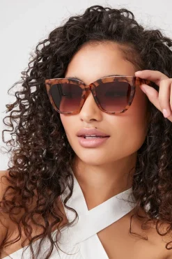 Marble Cat-Eye Sunglasses