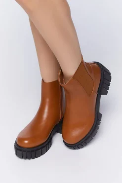 Platform Chelsea Boots