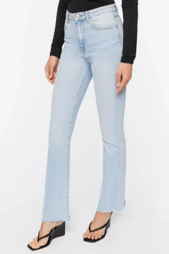 Premium High-Waist 90S Fit Jeans