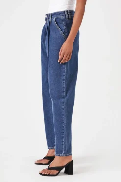 Recycled Cotton Pleated Wide-Leg Jeans