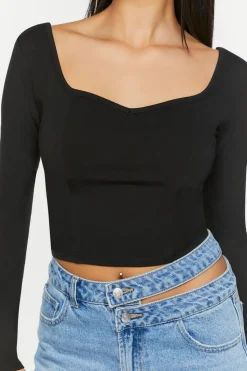 Sweetheart Long-Sleeve Top