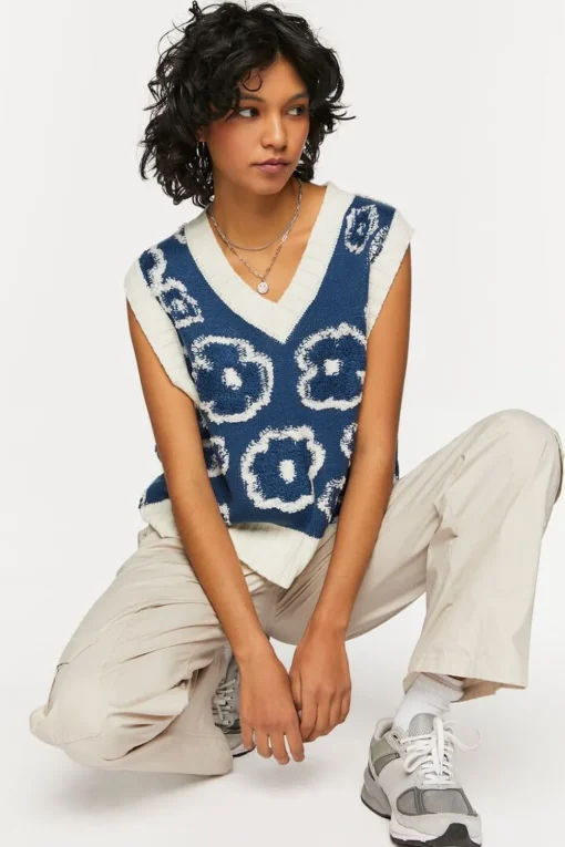 Textured Floral Print Sweater Vest