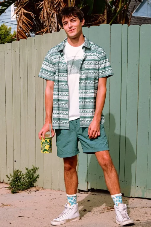 Wave Print Button-Front Shirt