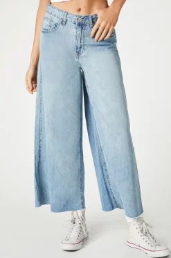Wide-Leg Ankle Jeans